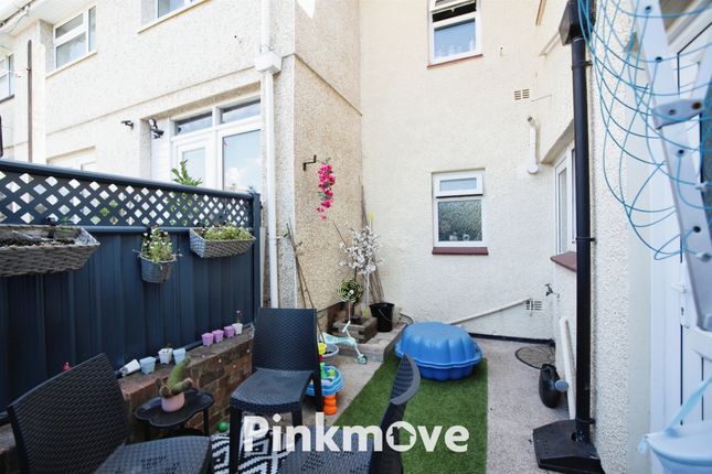 321, Hendre Farm Drive, Newport photo 4