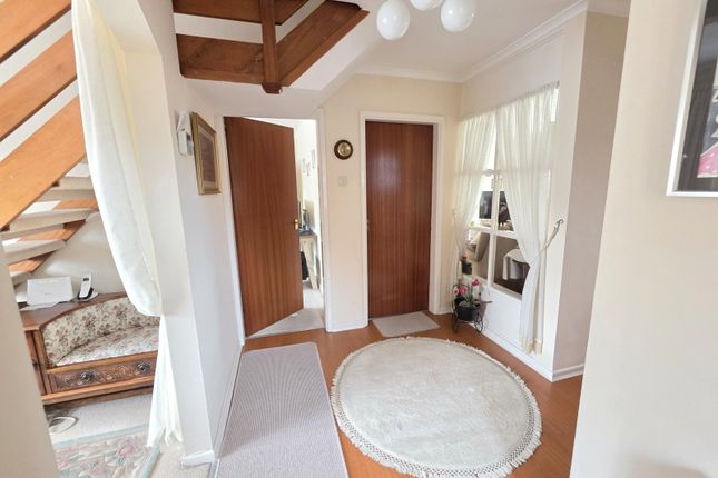 36, Comber Grove, Stourbridge photo 2