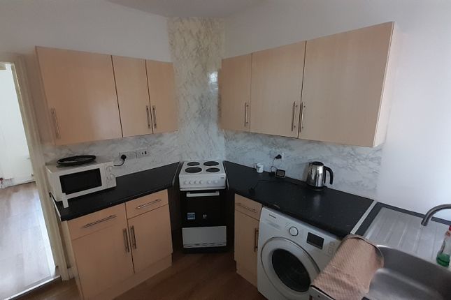 11 George Street, BARNSLEY photo 2