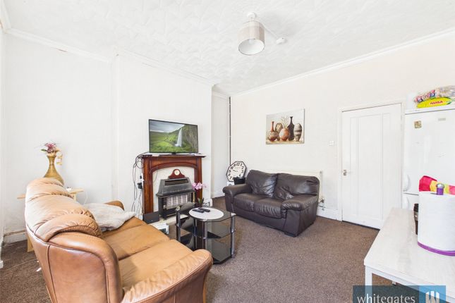 277, Hollings Road, West Yorkshire photo 2