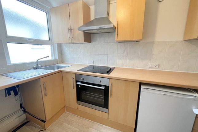 Flat to rent in Cavendish Place, Eastbourne