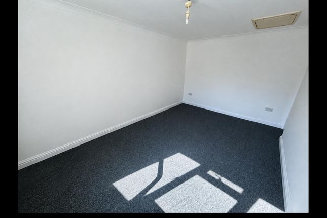 6, Pitcroft Lane, Portsmouth photo 4