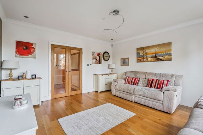 6, Dukes Place, Rickmansworth photo 5