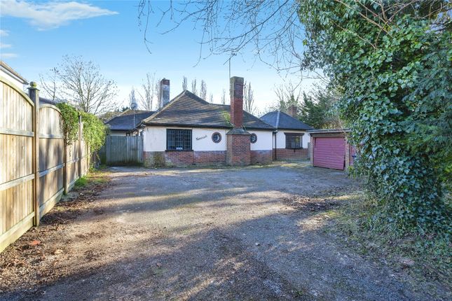 Thumbnail Bungalow for sale in Norden Road, Maidenhead, Berkshire
