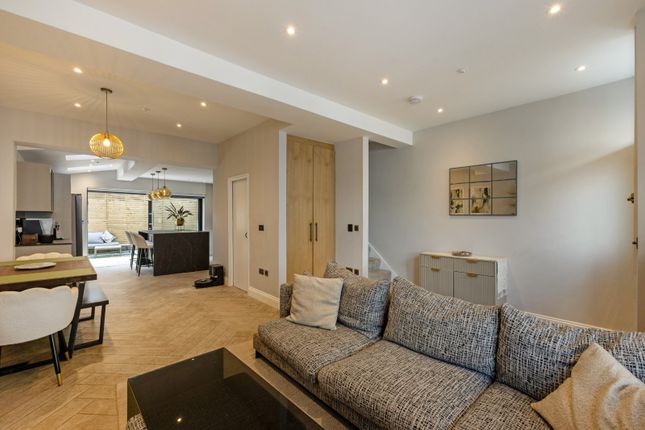 43, Wadham Road, London photo 4