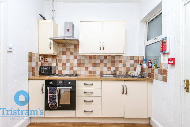 Room 4, 169, Trent Boulevard, Nottingham photo 5