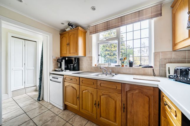 3, Sambre Road, Swindon photo 2