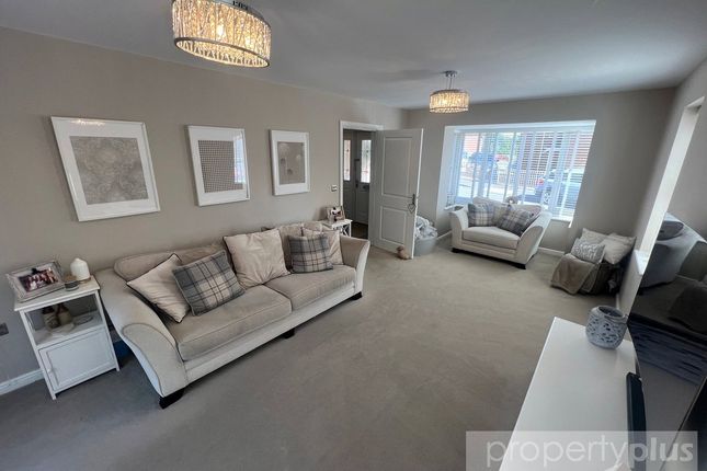 112, Worcester Court, Porth photo 2