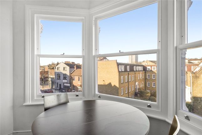 Flat for sale in Stapleton Hall Road, London