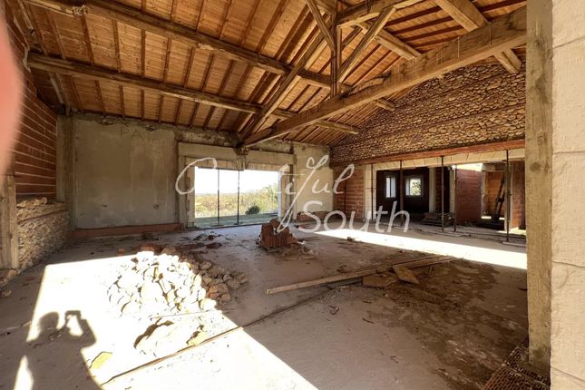 Country house for sale in Perpignan, Porte D'espagne, 66000, France