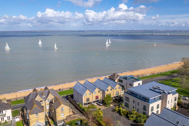 Town house for sale in Mornington Mews, Cowes