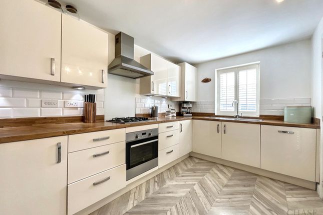 1 Turnberry Drive, Hebburn photo 5
