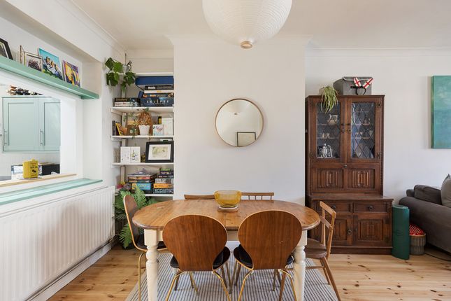 46 , Stuart Road , Nunhead photo 4