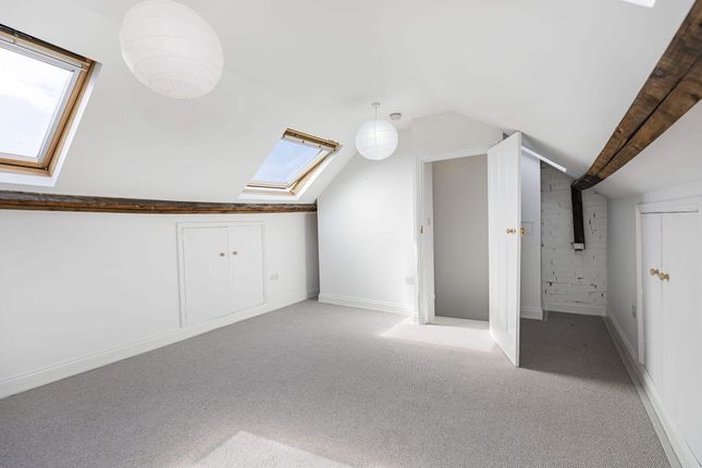 Terraced house to rent in Whitmore Gardens, London