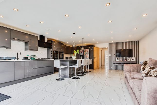 14, Pipkin Way, Oxford photo 3