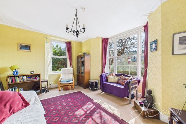 7, Mallock Road, Torquay photo 2