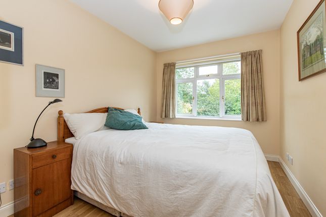 Terraced house to rent in Ribblesdale Avenue, London