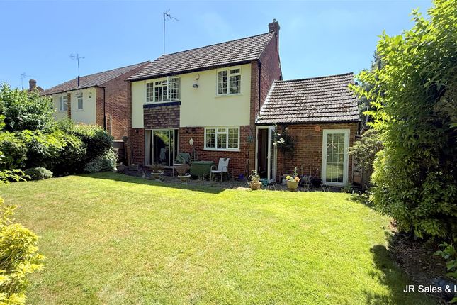 66, Homewood Avenue, Potters Bar photo 2