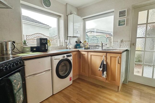 12, Coed Bedw, Abergele photo 3