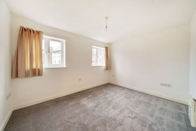 Flat for sale in Home Orchard, Ebley, Stroud