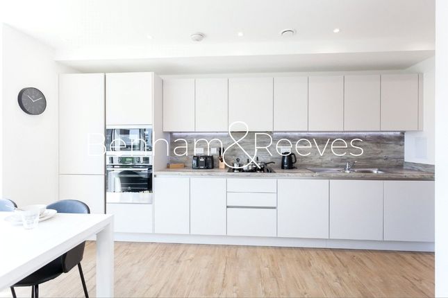 Flat 61, Gothenburg Court,, Bailey Street, Surrey Quays photo 3