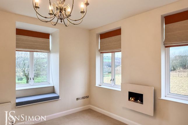 Hawkshaw Lodge, Kerry Hill, Bury photo 4