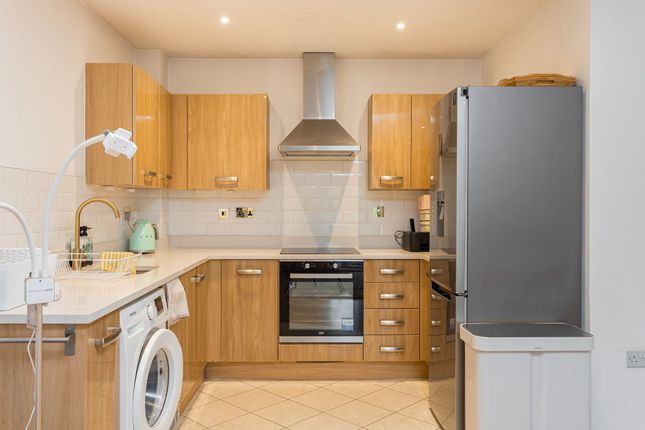 16 Buttermere Court Grayrigg Road, Crawley photo 4