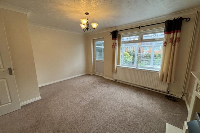 8 Meadowcroft Close, Glenfield, Leicester photo 5