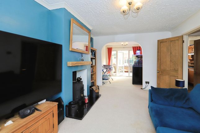 18, Cooks Cross, Bridgnorth photo 3