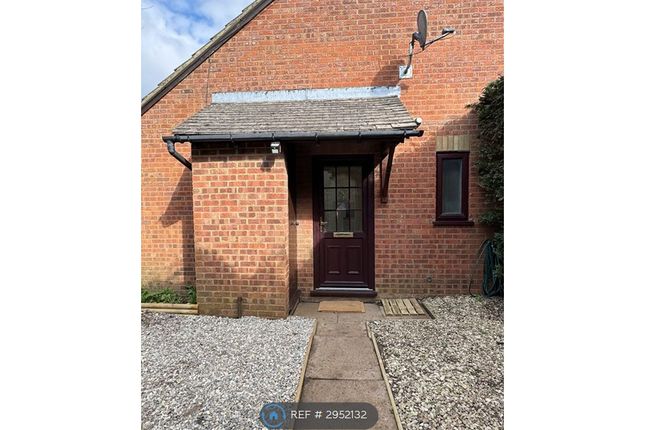 Aquitaine Close, Duston, Northampton photo 2