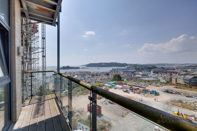 55,Flat 33, The Azure, Cliff Road, Plymouth photo 2