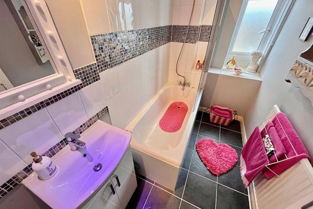 Flat 5, 1 The Conge, 11-12 Market Place, Great Yarmouth photo 4