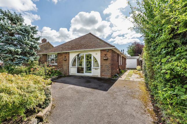 Detached bungalow for sale in Crescent Road, North Baddesley, Southampton