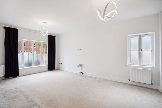 End terrace house to rent in Portland Crescent, Marlow