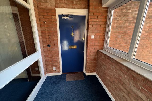 Flat to rent in Oldnall Road, Kidderminster