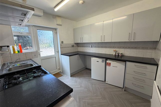 285, Deakins Road, West Midlands photo 4