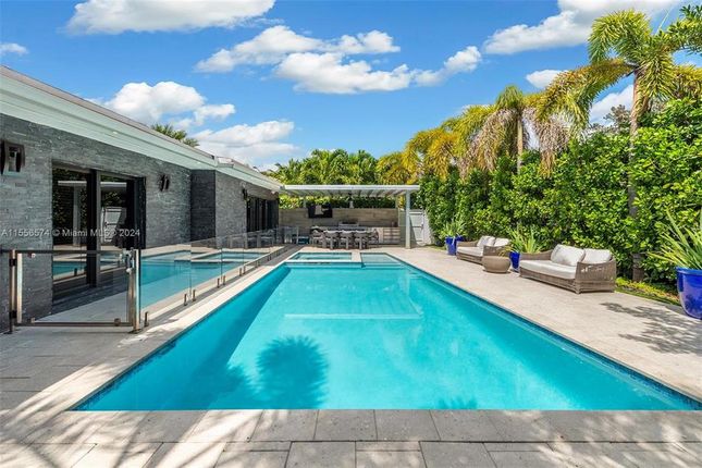 Property for sale in 2030 Ne 186th Dr, North Miami Beach, Florida, 33179, United States Of America