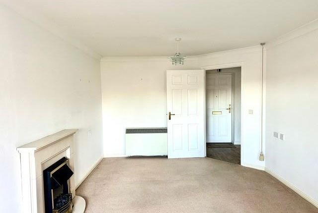 Flat 12, Garrett Court, Vicarage Lane, Hailsham photo 4