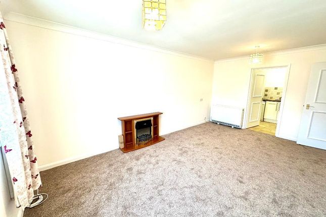 Flat 20 Summerlands Lodge, Farnborough Common, Orpington photo 3