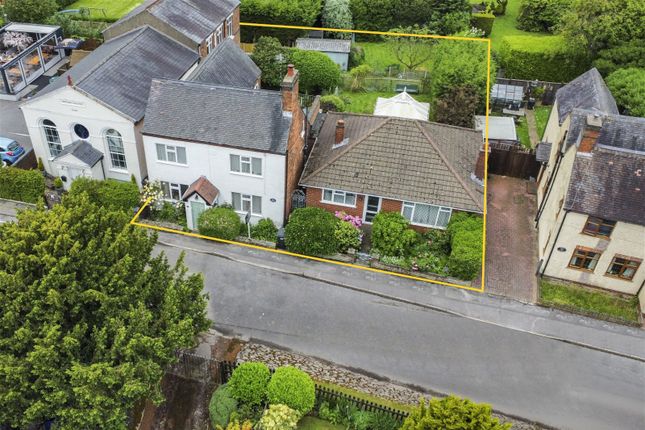 Thumbnail Detached house for sale in A Rare Find On Grange Road, Hartshill, Nuneaton