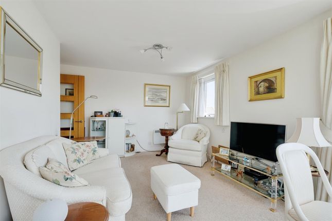 Flat for sale in Farringford Court, Avenue Road, Lymington, Hampshire
