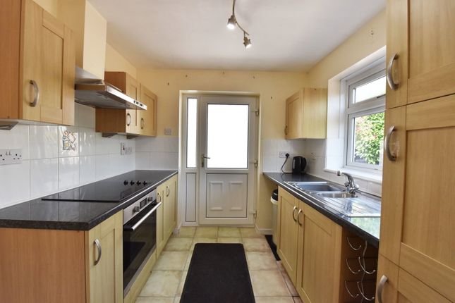 4, Grosvenor Way, Brierley Hill photo 4