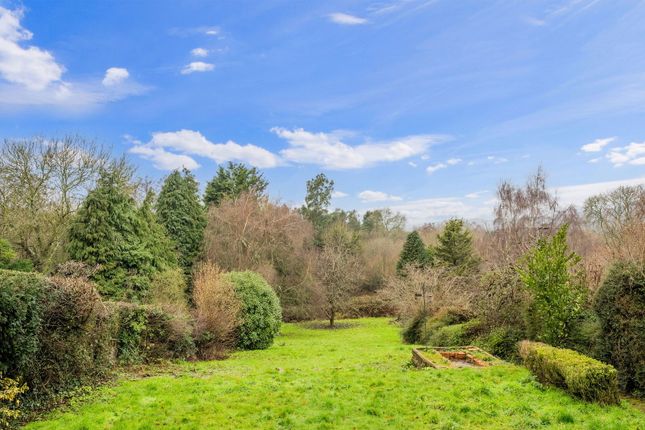 Tall Trees, Godstone Road, Redhill photo 3