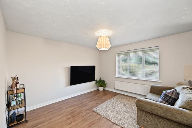 Creswell Place, Rugby photo 4
