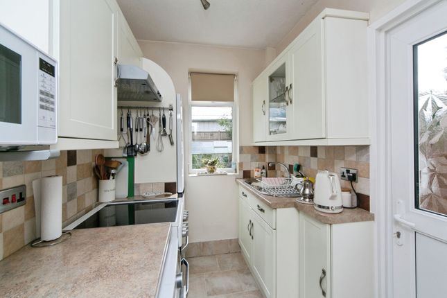 53, Bryn Marl Road, Colwyn Bay photo 4
