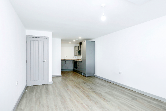 Thumbnail Flat to rent in Recorder Road, Norwich