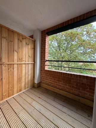 Flat 6, 2 Ferndale Terrace, Harrow photo 5