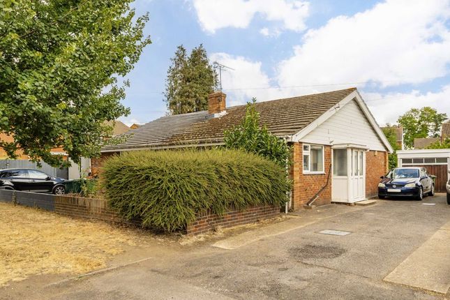 2-bed house on 58, Cadbury Road, Sunbury-on-thames, £375,000
