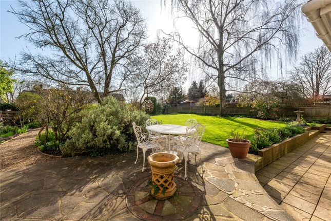 Ivinghoe, 9, Croft Avenue, Surrey photo 3
