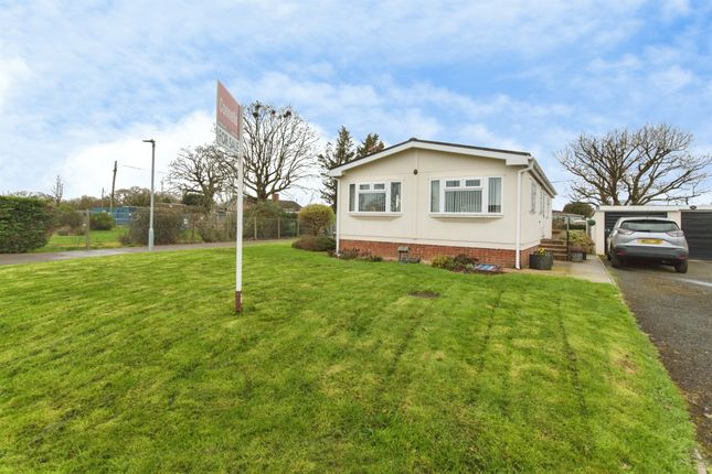2-bed caravan on 1, Glen Close, Exeter, £170,000